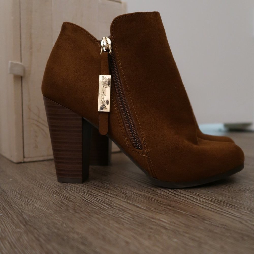 Brekelle Faux Suede Brown Ankle Boots